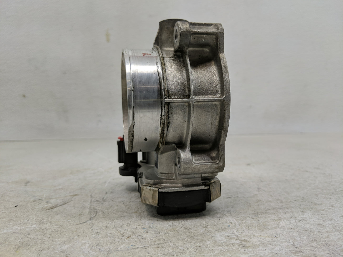 2012-2016 Buick Lacrosse Throttle Body Fits Fits 2012 2013 2014 2015 2016 2017 2018 2019 2020 2021 2022 OEM Used Auto Parts 