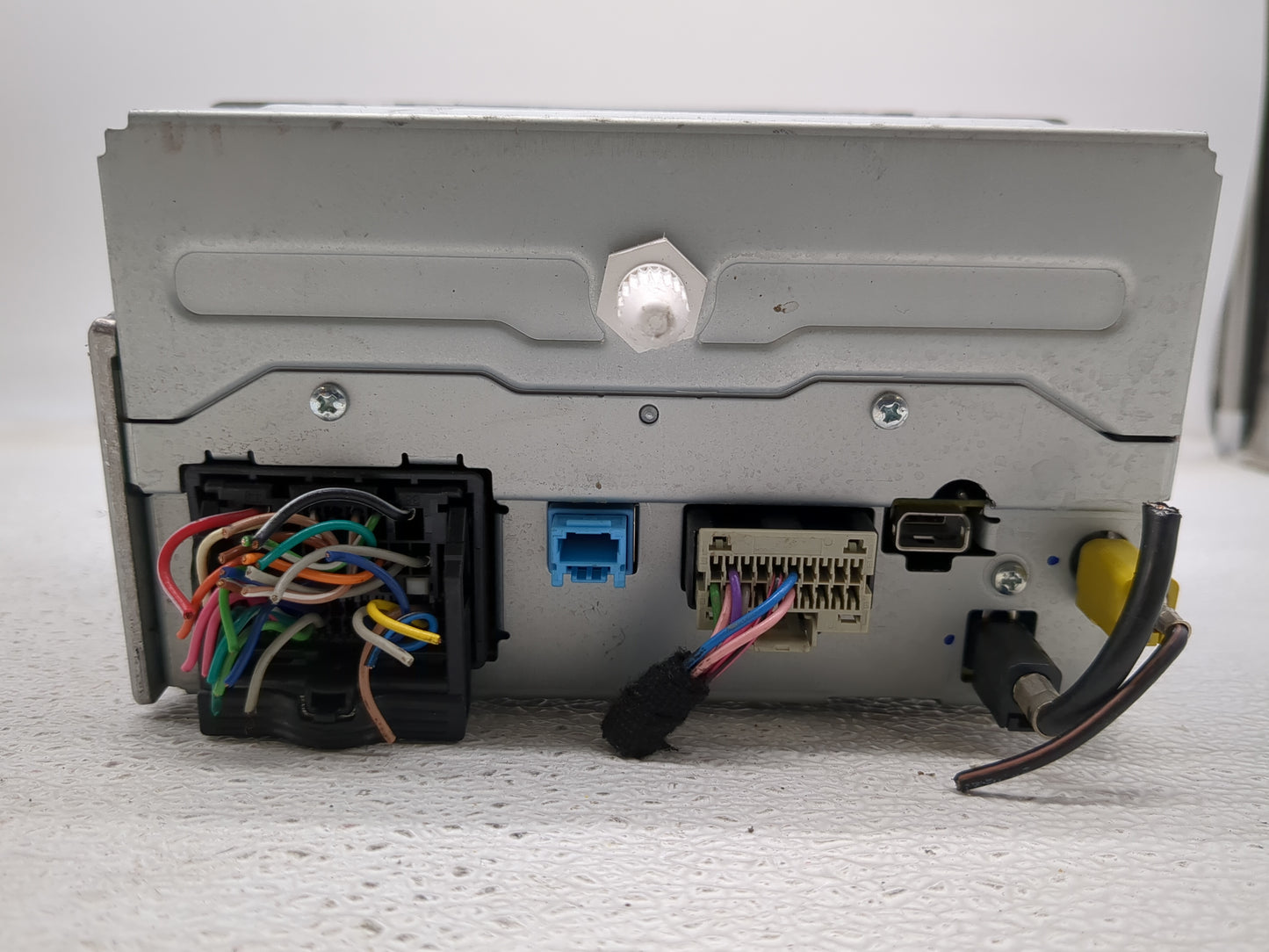 2013 Buick Lacrosse Radio AM FM Cd Player Receiver Replacement P/N:23135481 Fits OEM Used Auto Parts - Oemusedautoparts1.com
