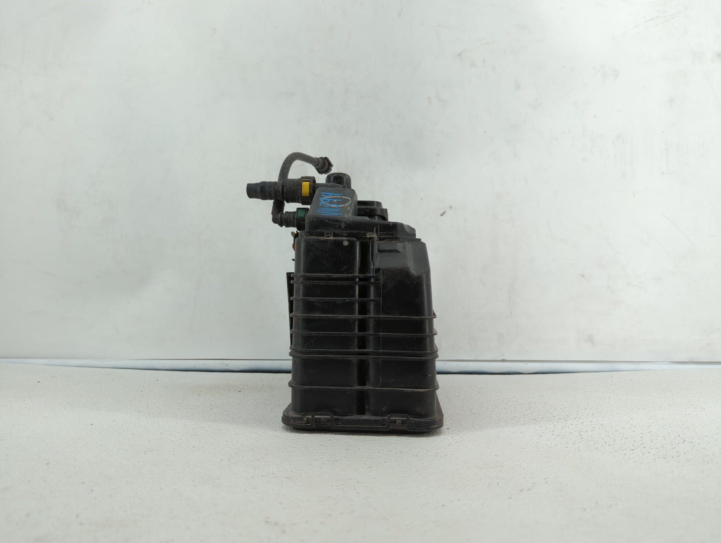 2013 Buick Lacrosse Fuel Vapor Charcoal Canister - Oemusedautoparts1.com