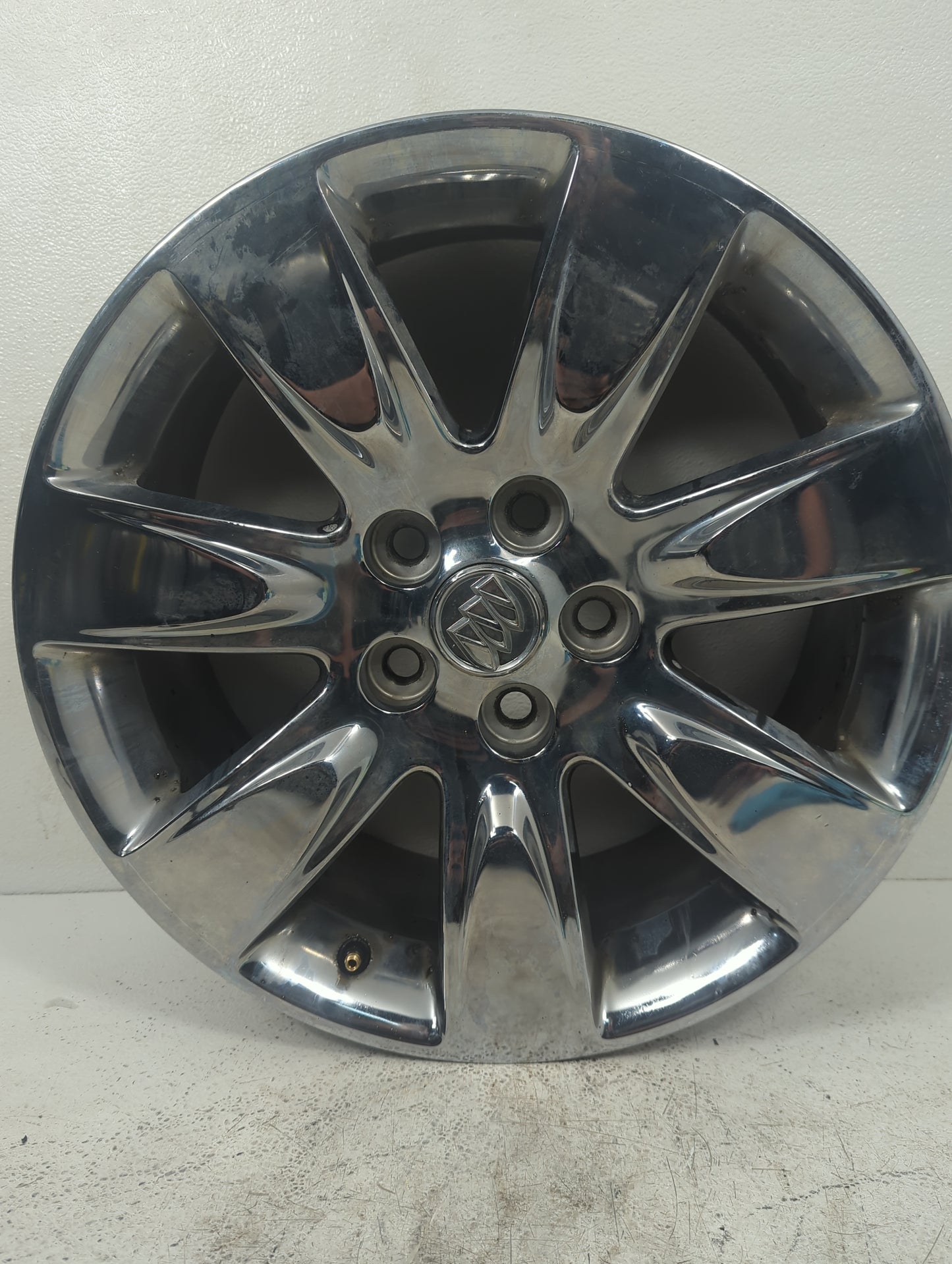 2013 Buick Lacrosse Oem Wheel Rim 5014971 - Oemusedautoparts1.com