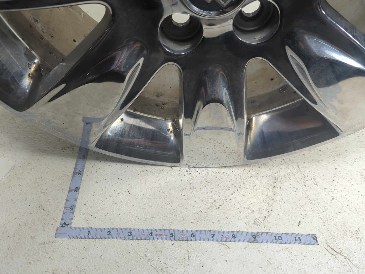 2013 Buick Lacrosse Oem Wheel Rim 5014971 - Oemusedautoparts1.com