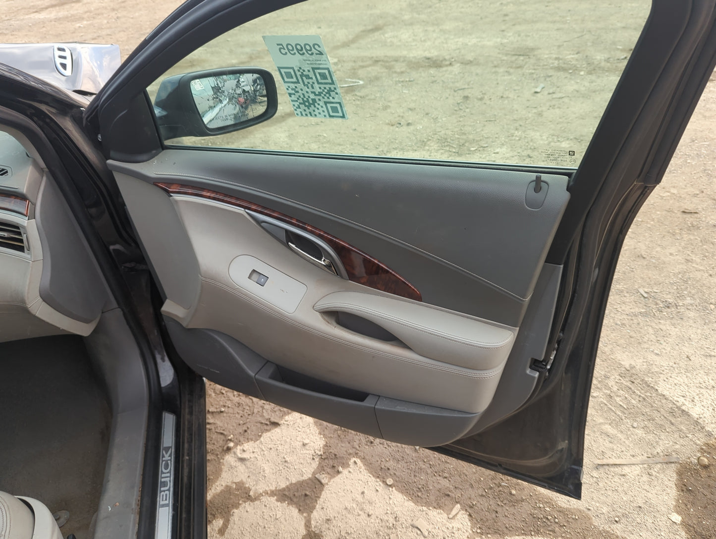 2013 Buick Lacrosse Front Right Passenger Interior Door Panel Trim 5019915 - Oemusedautoparts1.com