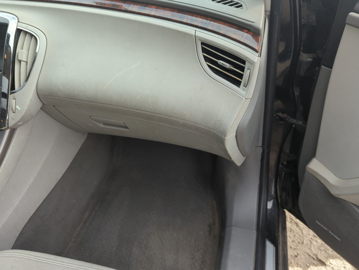 2013 Buick Lacrosse Passenger Glove Box Door Storage Compartment - Oemusedautoparts1.com