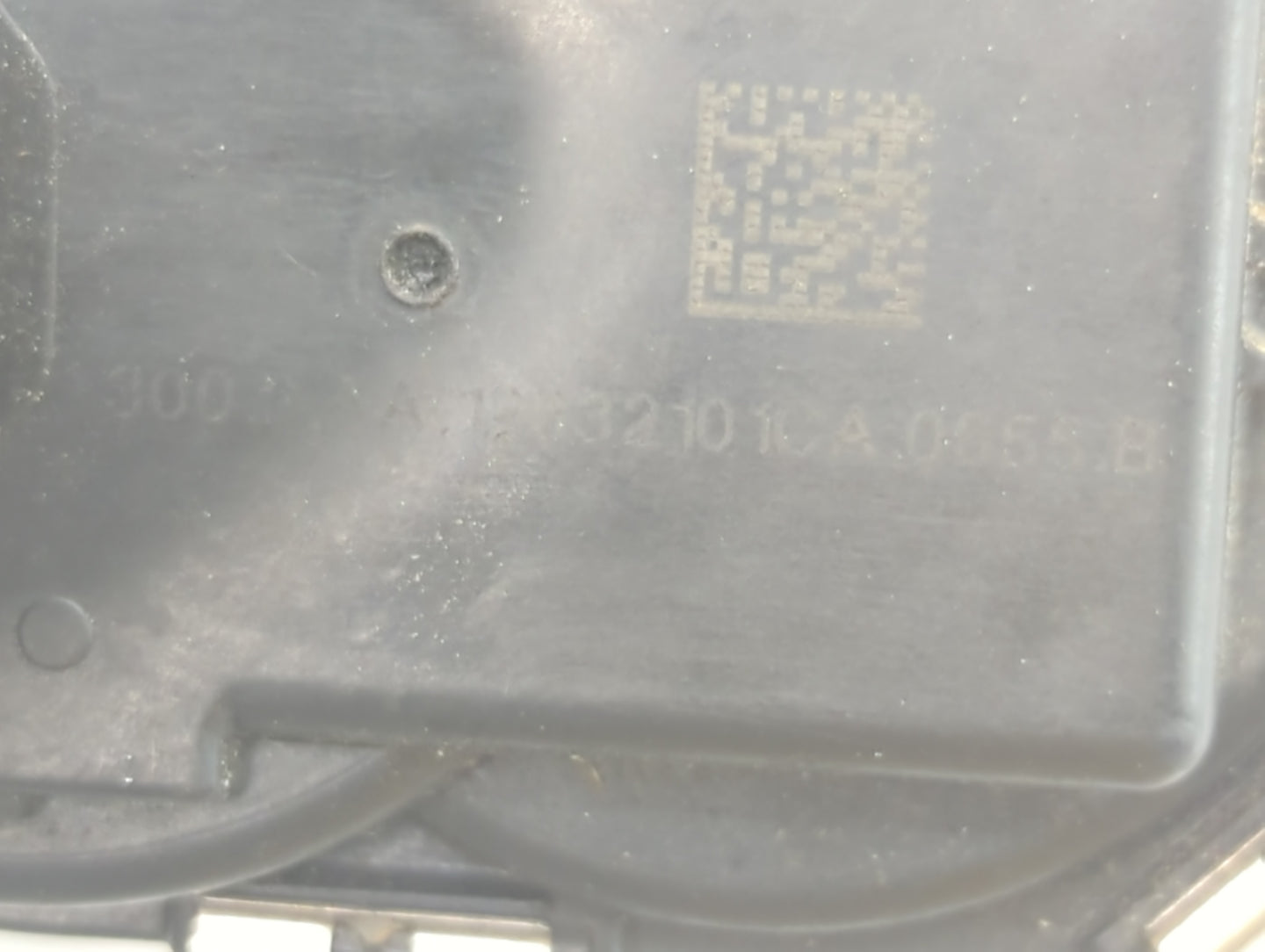 2012-2015 Buick Lacrosse Throttle Body Fits Fits 2012 2013 2014 2015 OEM Used Auto Parts - Oemusedautoparts1.com
