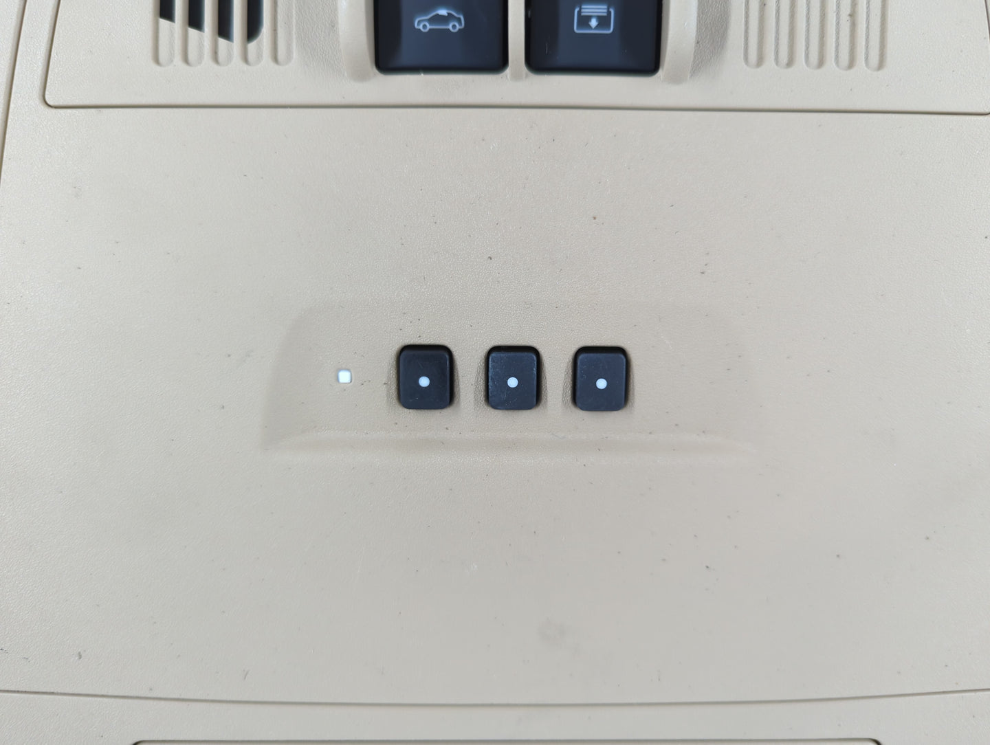 2013 Buick Lacrosse Overhead Roof Console - Oemusedautoparts1.com