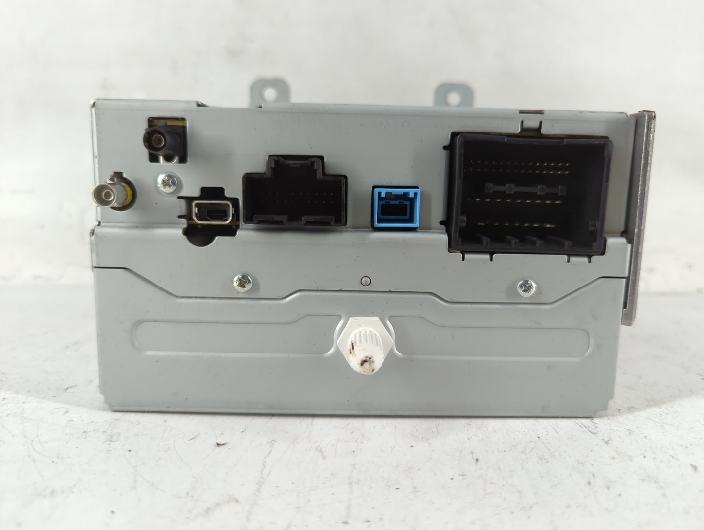 2013-2013 Buick Lacrosse Am Fm Cd Player Radio Receiver - Oemusedautoparts1.com