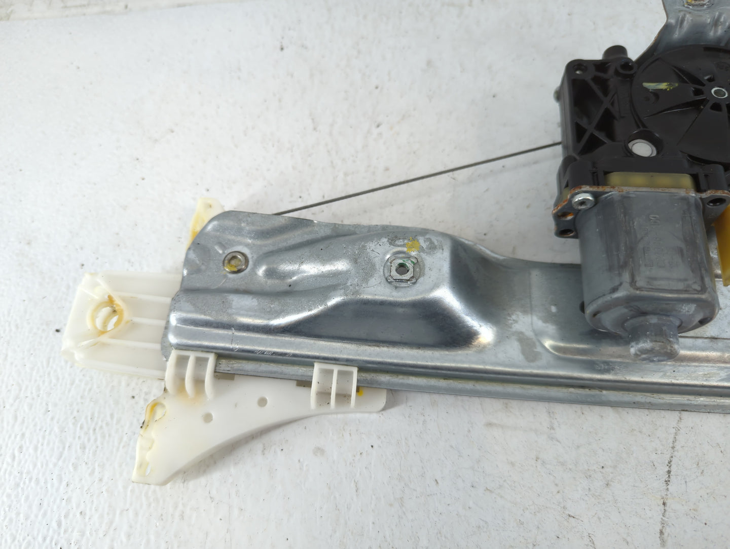 2013-2016 Buick Lacrosse Driver Left Rear Window Regulator 700850 - Oemusedautoparts1.com