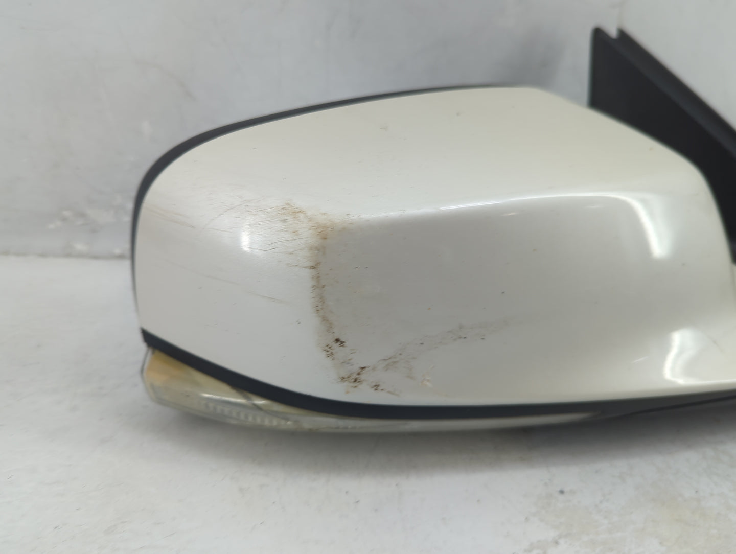 2013-2016 Buick Lacrosse Passenger Side View Mirror - Right Door Mirror OEM Used - Oemusedautoparts1.com