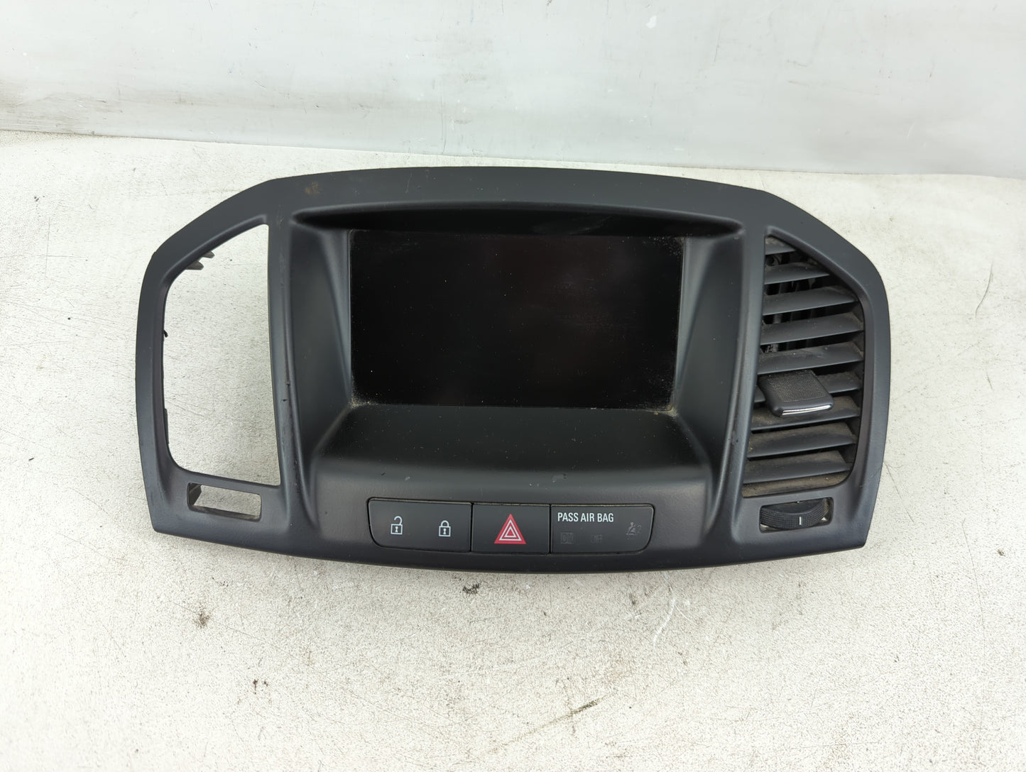 2013 Buick Regal Radio AM FM Cd Player Receiver Replacement P/N:22851302 Fits OEM Used Auto Parts - Oemusedautoparts1.com