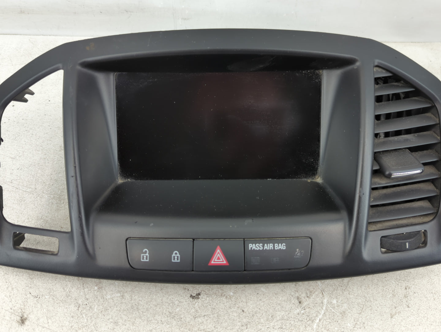 2013 Buick Regal Radio AM FM Cd Player Receiver Replacement P/N:22851302 Fits OEM Used Auto Parts - Oemusedautoparts1.com