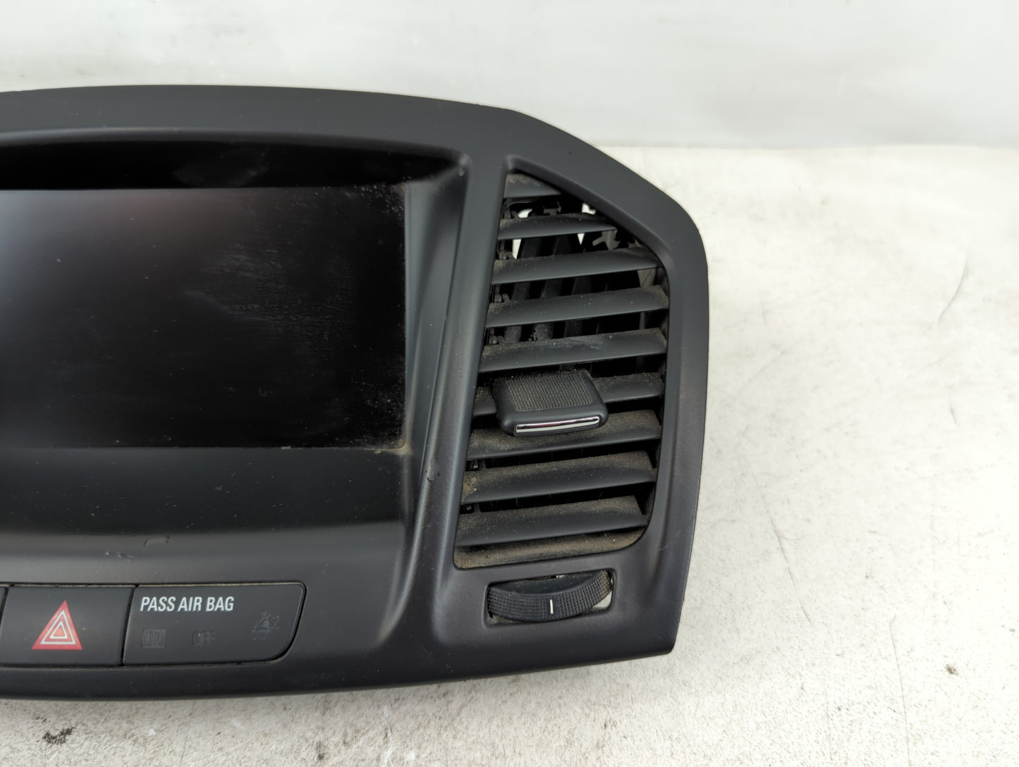 2013 Buick Regal Radio AM FM Cd Player Receiver Replacement P/N:22851302 Fits OEM Used Auto Parts - Oemusedautoparts1.com