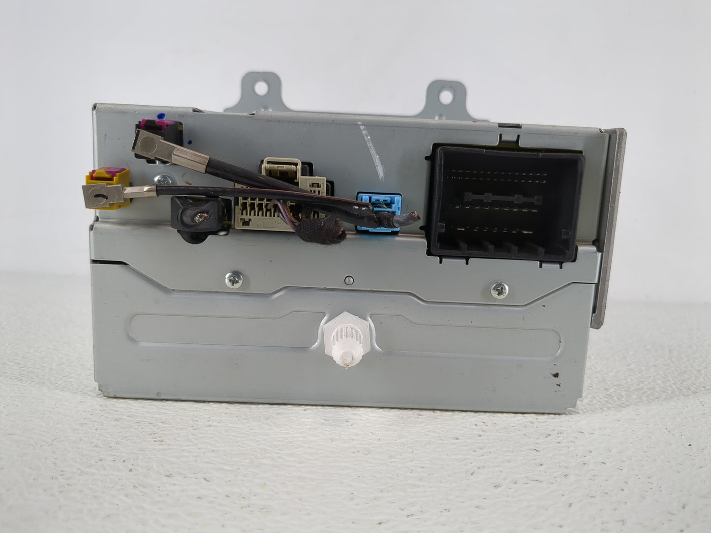 2013 Buick Regal Radio AM FM Cd Player Receiver Replacement P/N:22979837 Fits OEM Used Auto Parts - Oemusedautoparts1.com