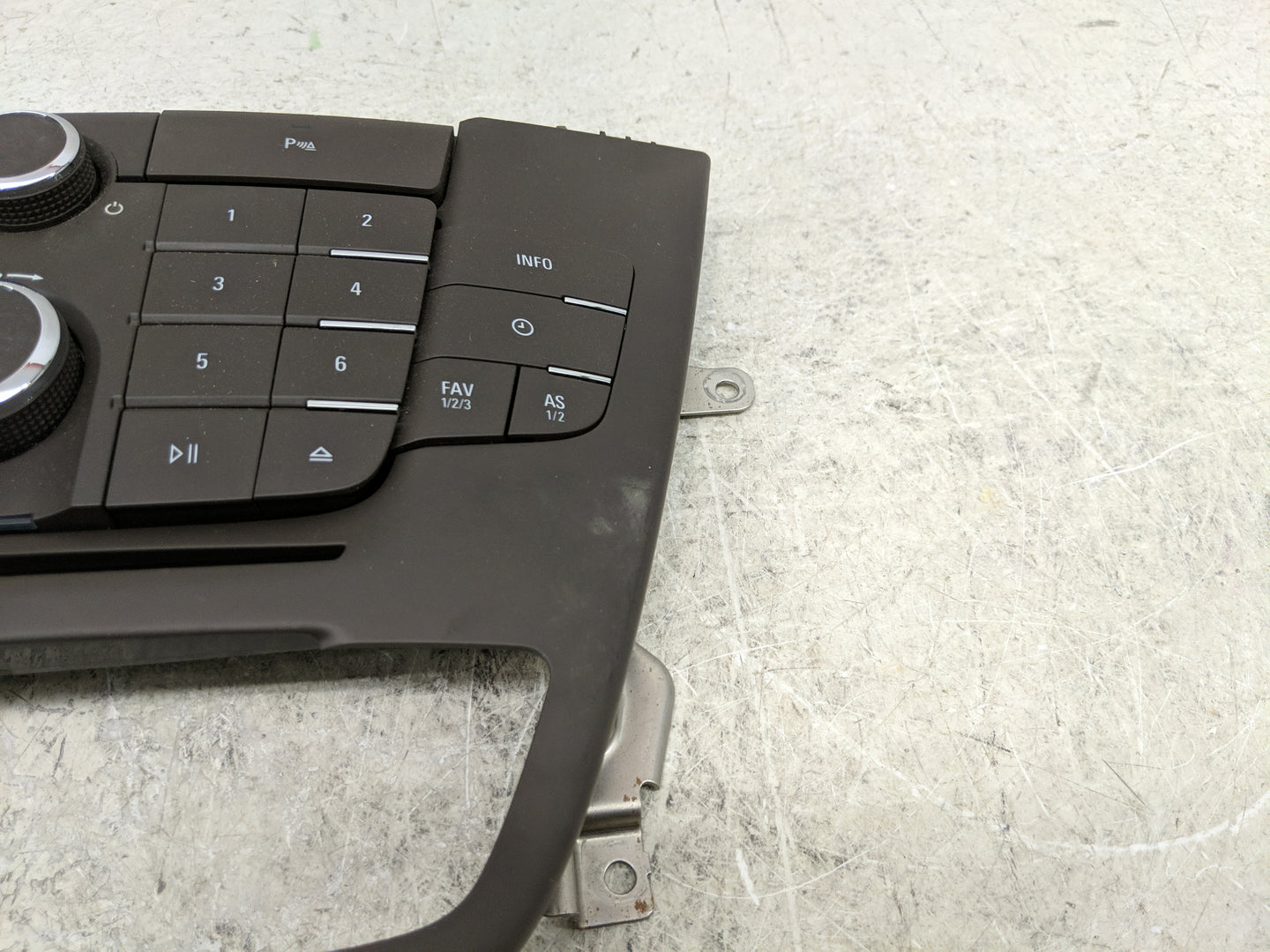 2012-2013 Buick Regal Radio Control Panel - Oemusedautoparts1.com