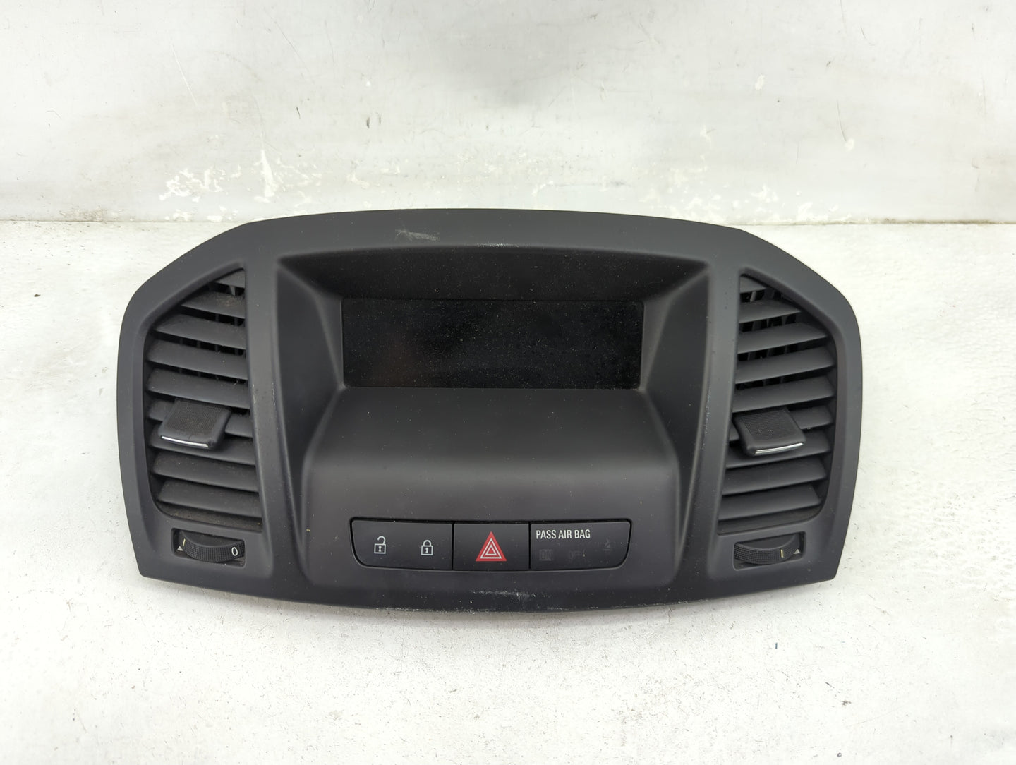 2012-2013 Buick Regal Information Display Screen - Oemusedautoparts1.com
