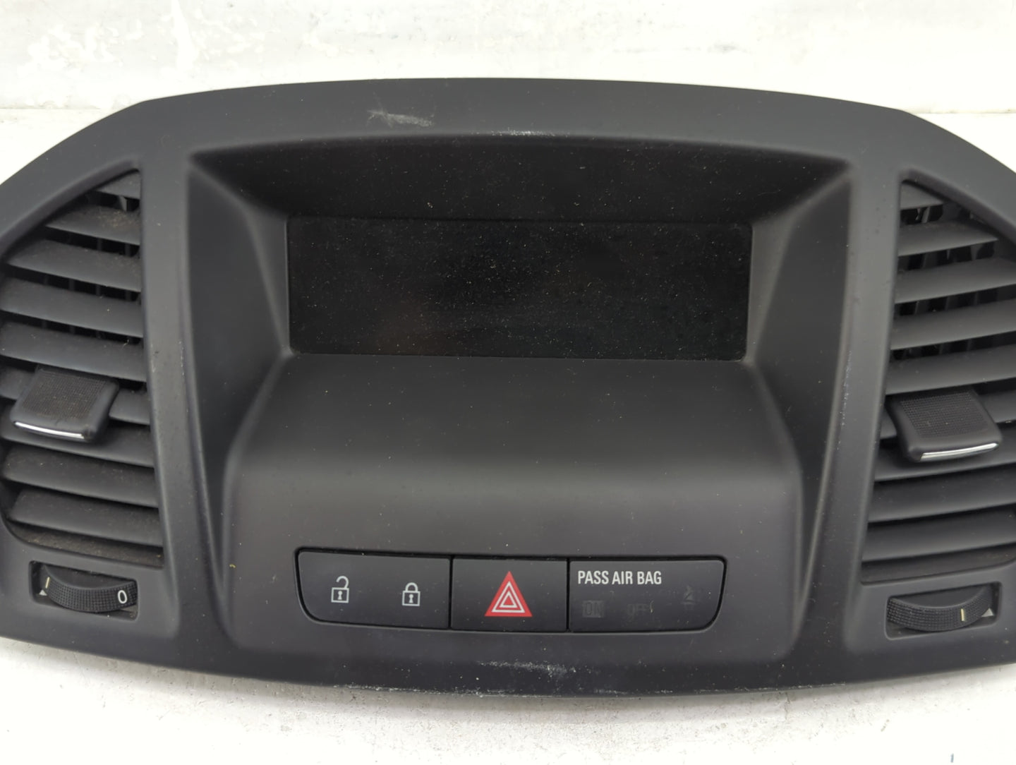 2012-2013 Buick Regal Information Display Screen - Oemusedautoparts1.com