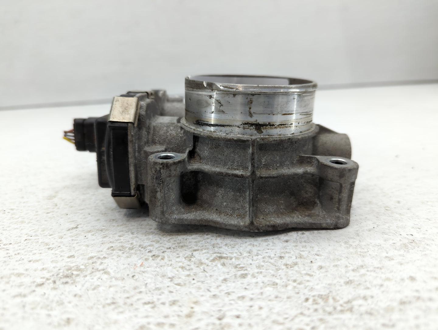 2012-2015 Buick Regal Throttle Body P/N:12632101CA Fits Fits 2012 2013 2014 2015 OEM Used Auto Parts - Oemusedautoparts1.com