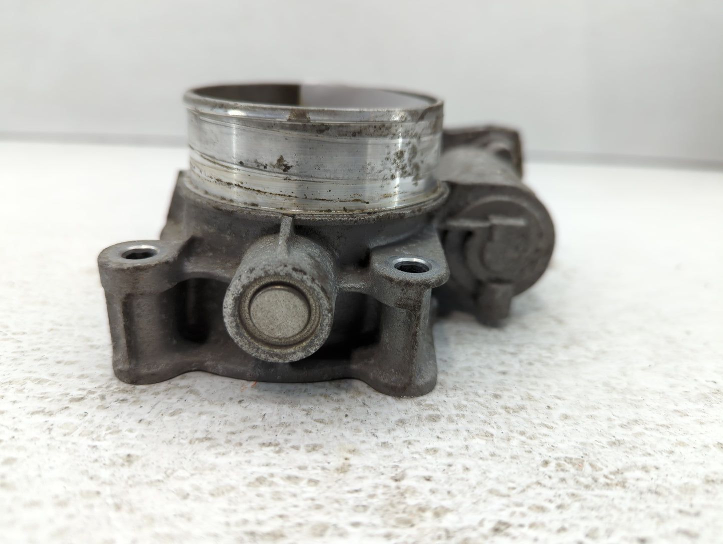 2012-2015 Buick Regal Throttle Body P/N:12632101CA Fits Fits 2012 2013 2014 2015 OEM Used Auto Parts - Oemusedautoparts1.com