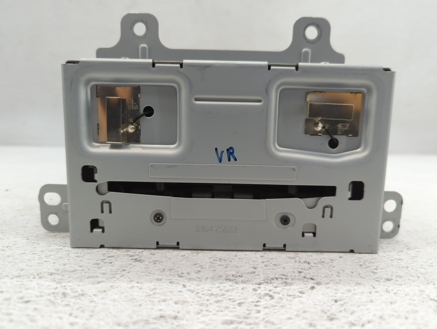 2013-2013 Buick Regal Am Fm Cd Player Radio Receiver - Oemusedautoparts1.com