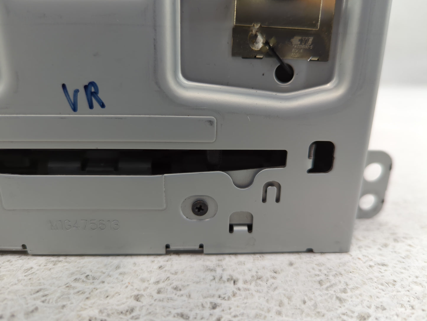 2013-2013 Buick Regal Am Fm Cd Player Radio Receiver - Oemusedautoparts1.com