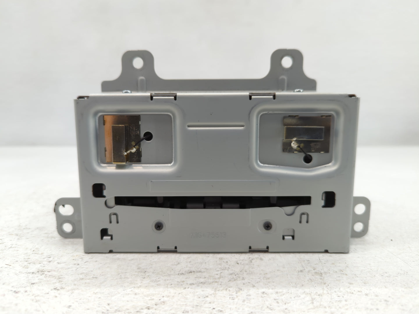 2013-2013 Buick Regal Am Fm Cd Player Radio Receiver - Oemusedautoparts1.com