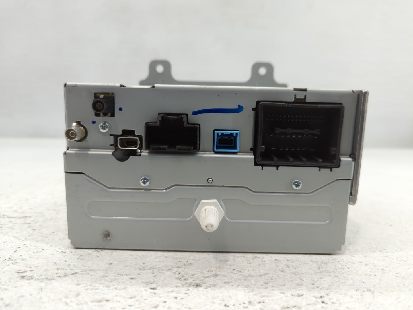 2013-2013 Buick Regal Am Fm Cd Player Radio Receiver - Oemusedautoparts1.com