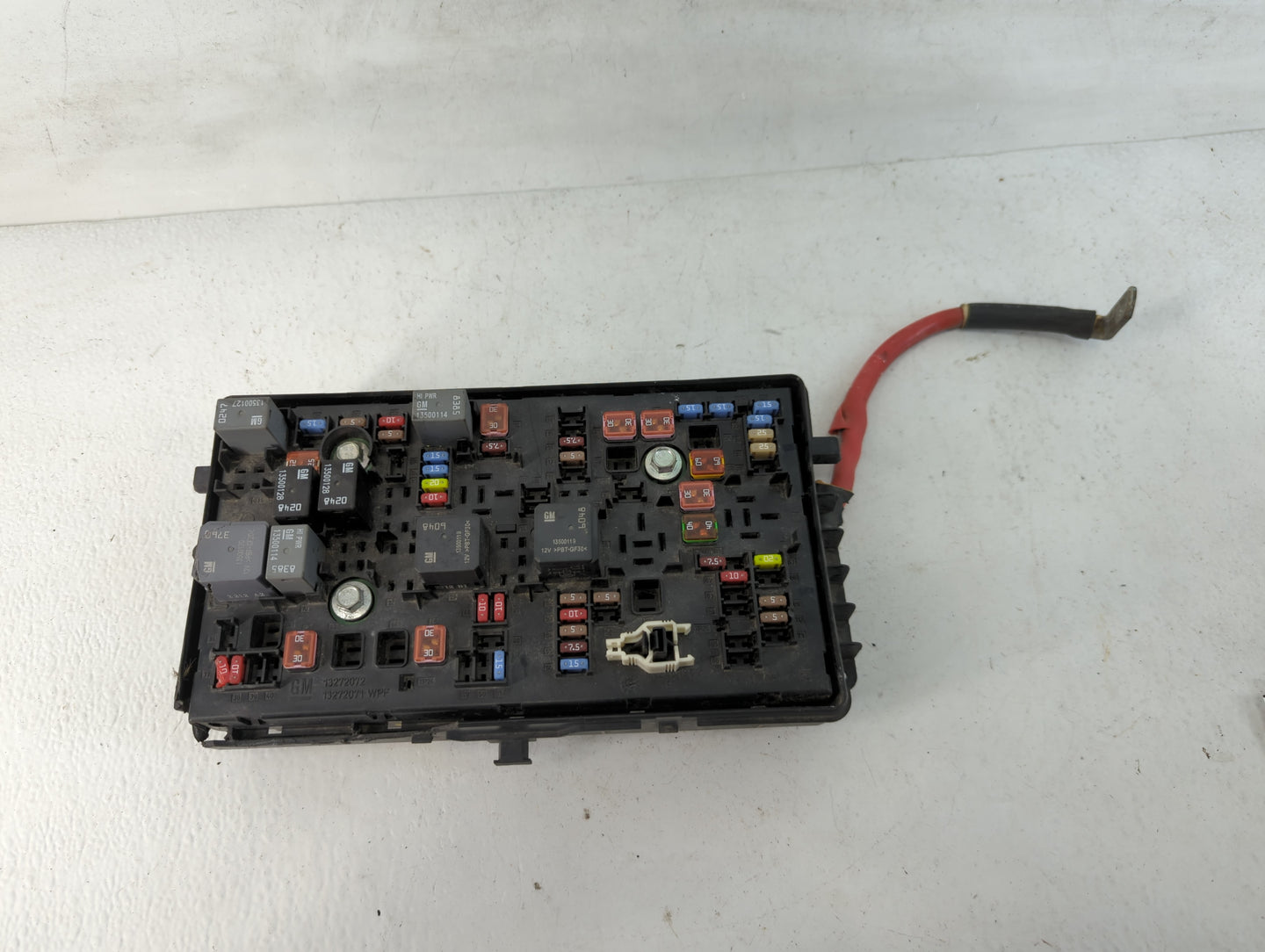 2013 Buick Regal Fusebox Fuse Box Panel Relay Module P/N:13272071 13272072 Fits OEM Used Auto Parts - Oemusedautoparts1.com