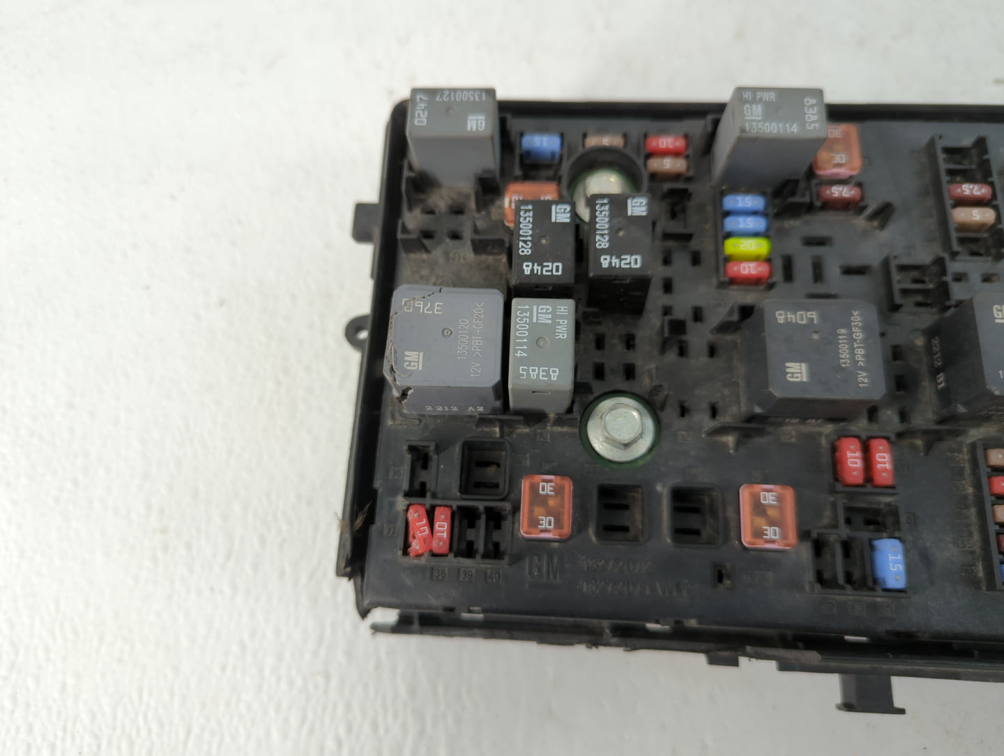 2013 Buick Regal Fusebox Fuse Box Panel Relay Module P/N:13272071 13272072 Fits OEM Used Auto Parts - Oemusedautoparts1.com
