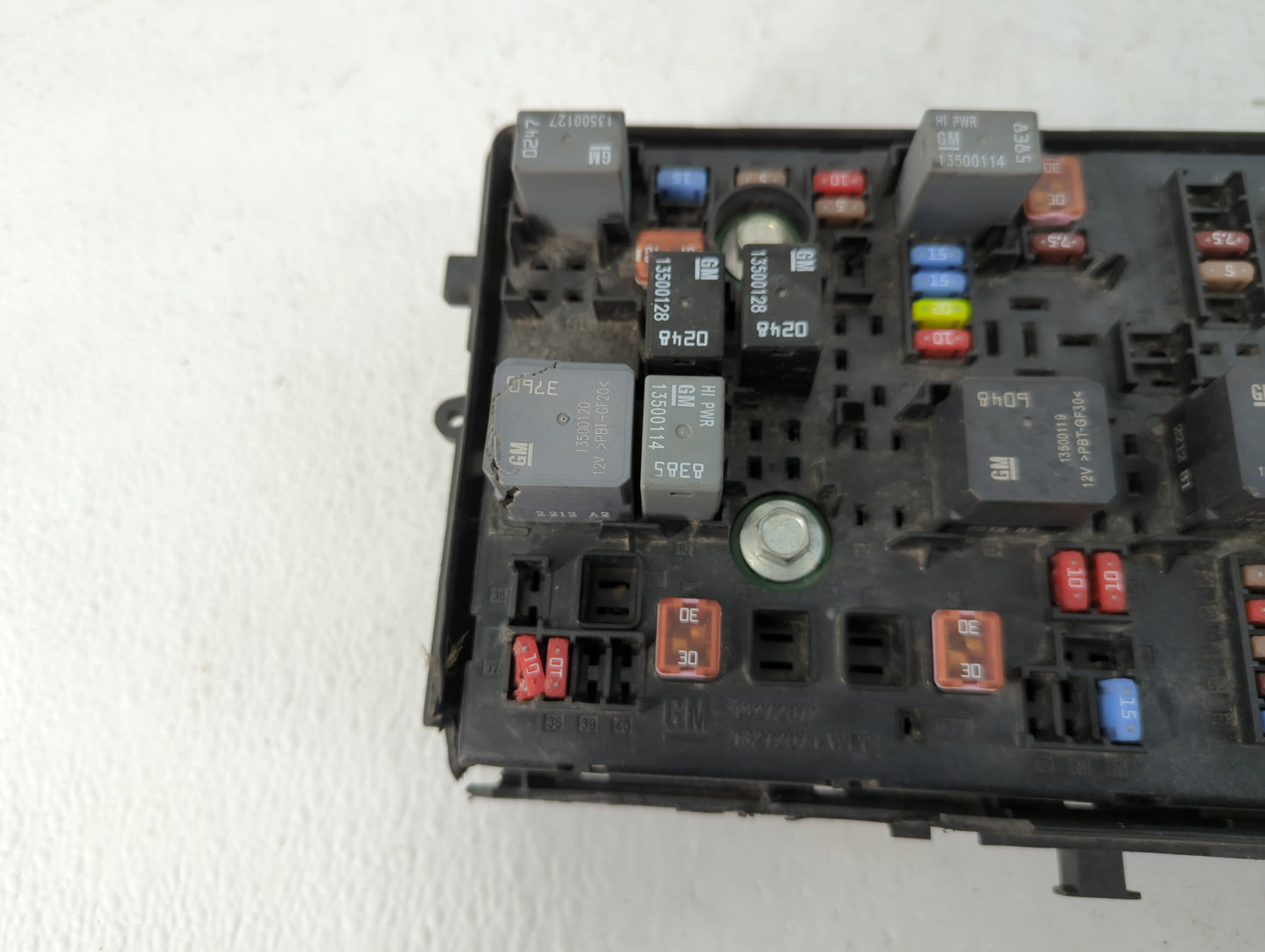 2013 Buick Regal Fusebox Fuse Box Panel Relay Module P/N:13272071 13272072 Fits OEM Used Auto Parts - Oemusedautoparts1.com