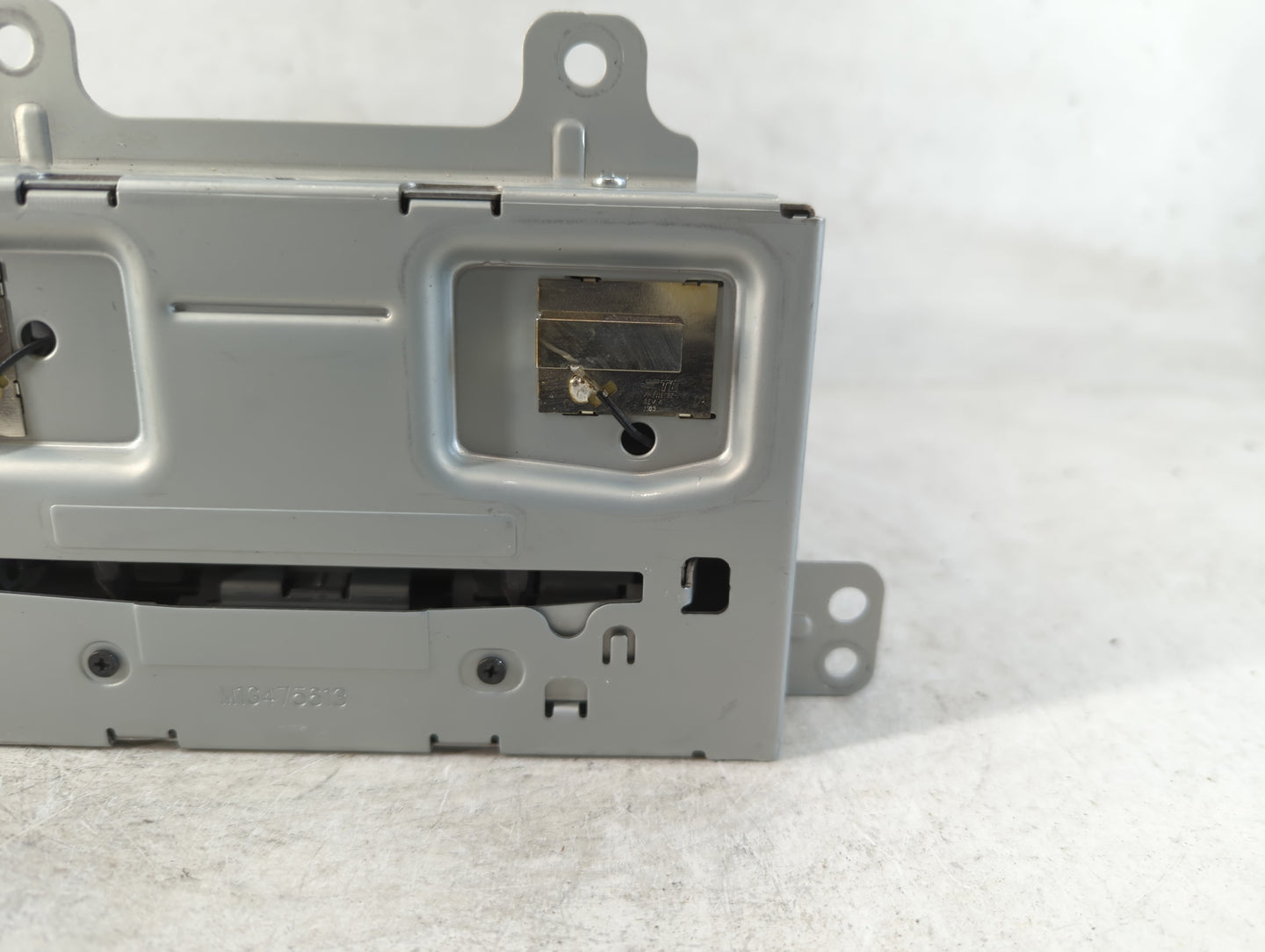 2012-2013 Buick Regal Radio AM FM Cd Player Receiver Replacement P/N:23135481 Fits Fits 2012 2013 OEM Used Auto Parts - Oemu