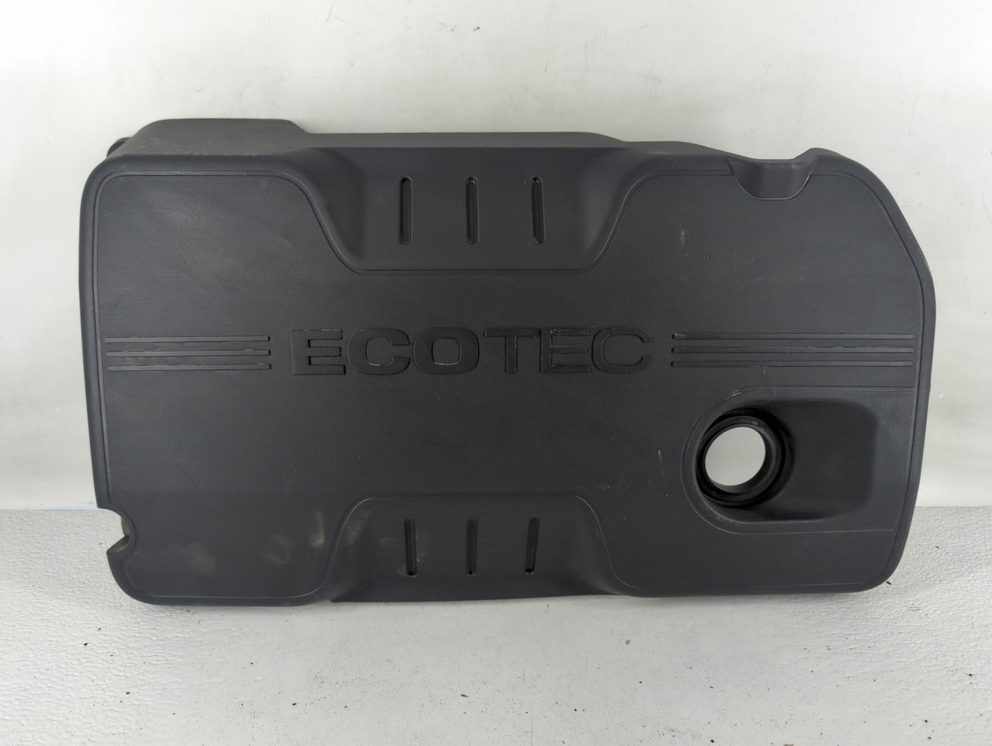 2013 Buick Regal Engine Cover - Oemusedautoparts1.com