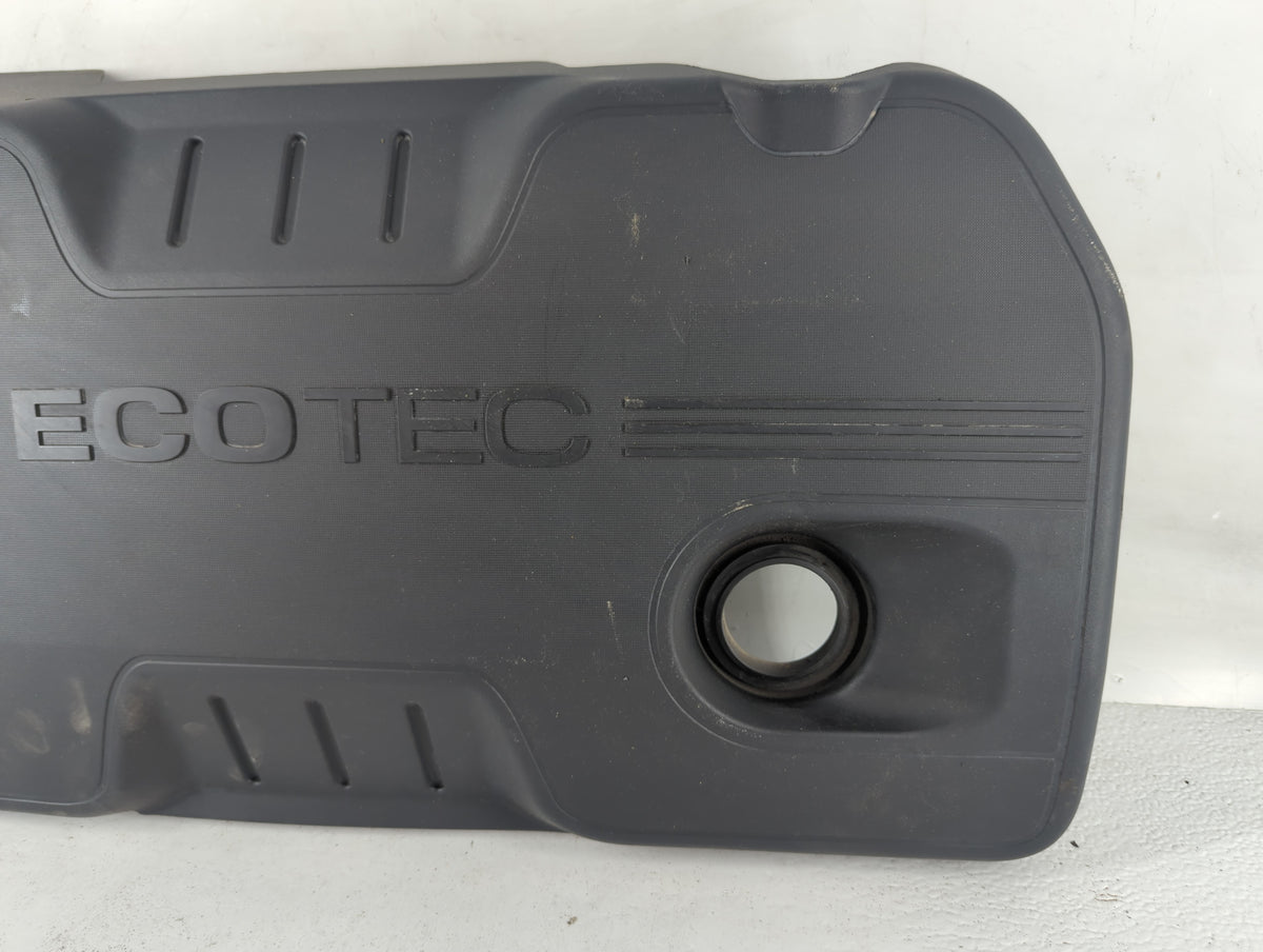 2013 Buick Regal Engine Cover - Oemusedautoparts1.com