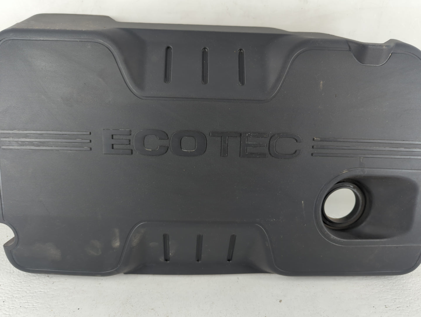 2013 Buick Regal Engine Cover - Oemusedautoparts1.com