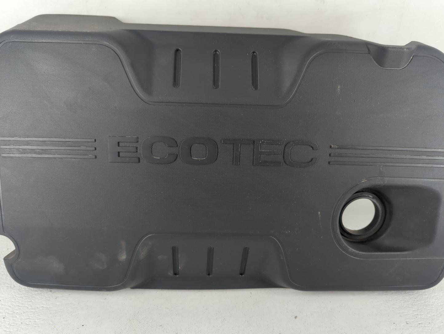 2013 Buick Regal Engine Cover - Oemusedautoparts1.com
