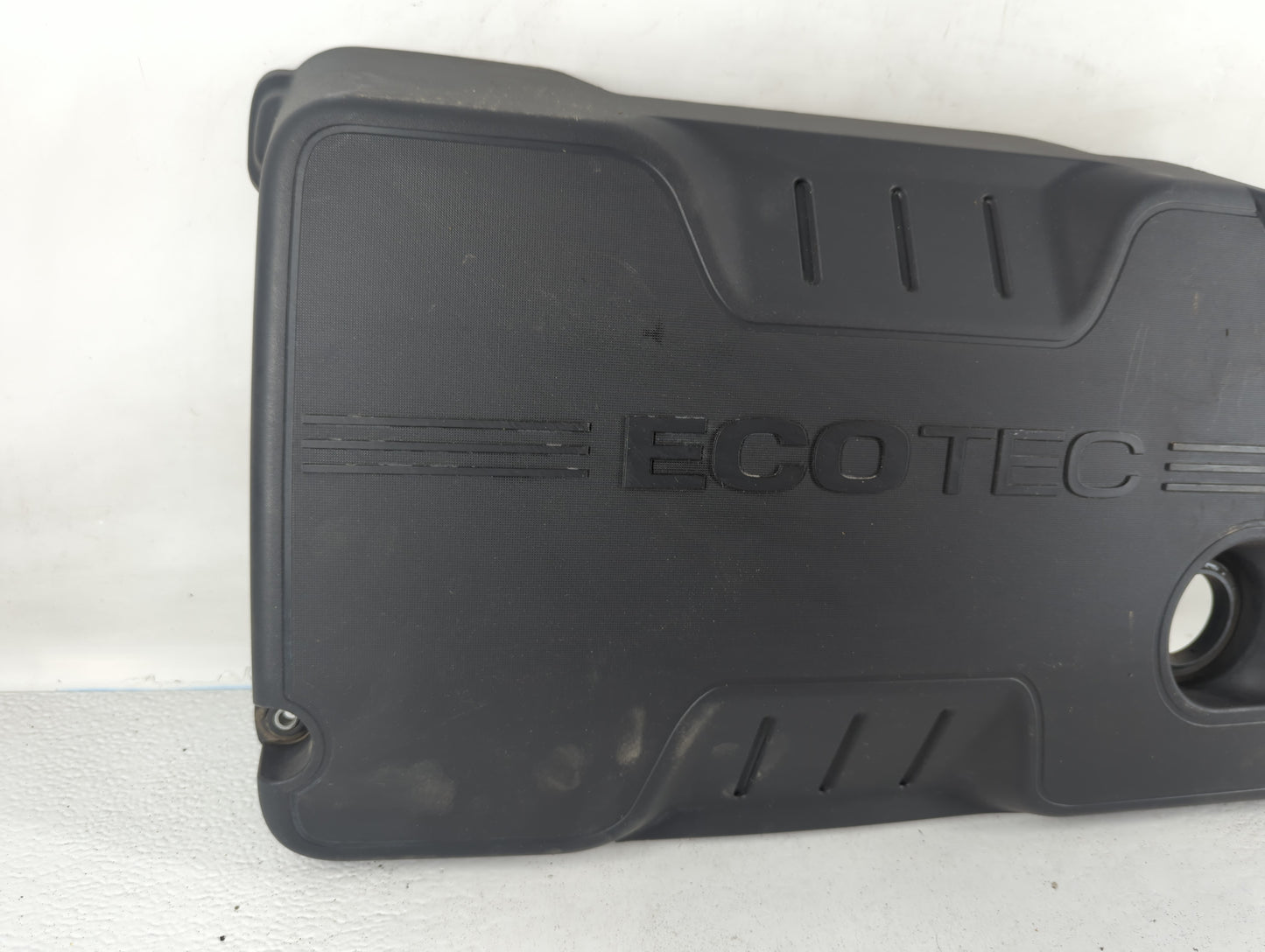 2013 Buick Regal Engine Cover - Oemusedautoparts1.com