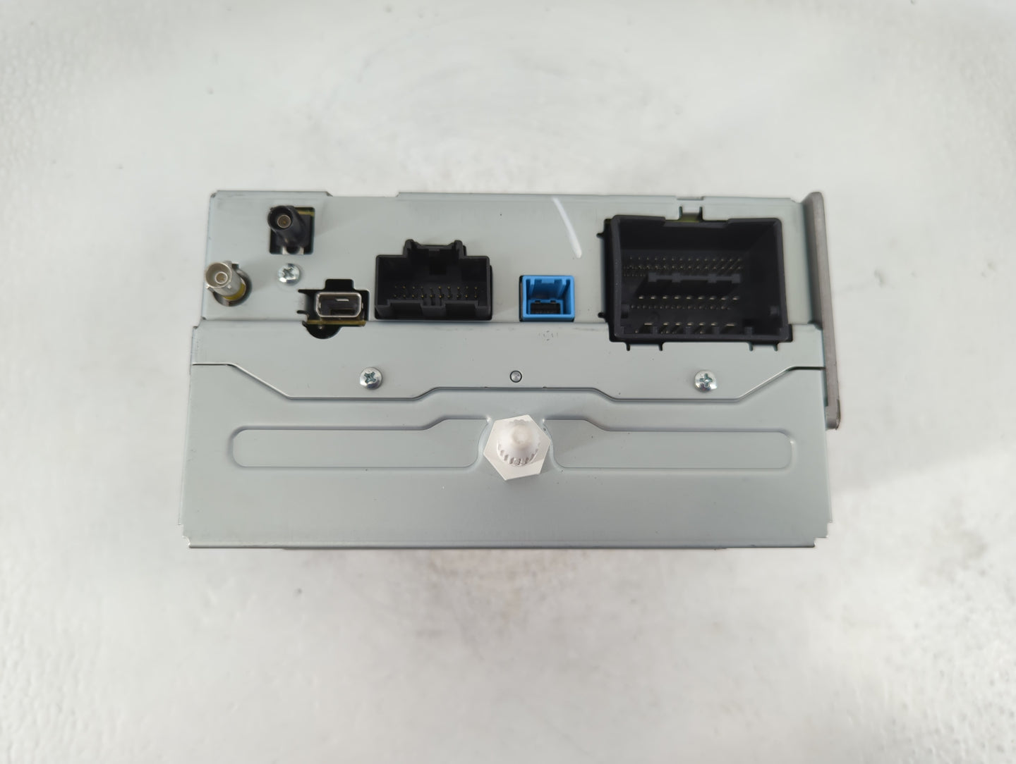 2013 Buick Regal Radio AM FM Cd Player Receiver Replacement P/N:22965237 Fits OEM Used Auto Parts - Oemusedautoparts1.com
