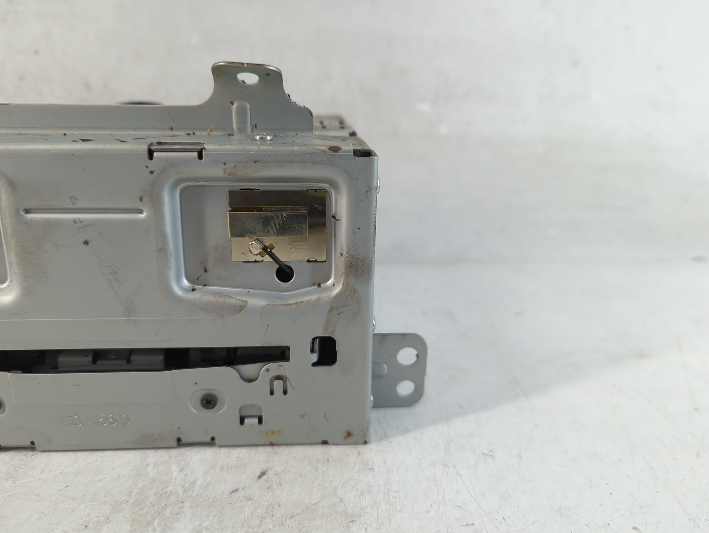 2013 Buick Verano Radio AM FM Cd Player Receiver Replacement P/N:22992934 Fits OEM Used Auto Parts - Oemusedautoparts1.com