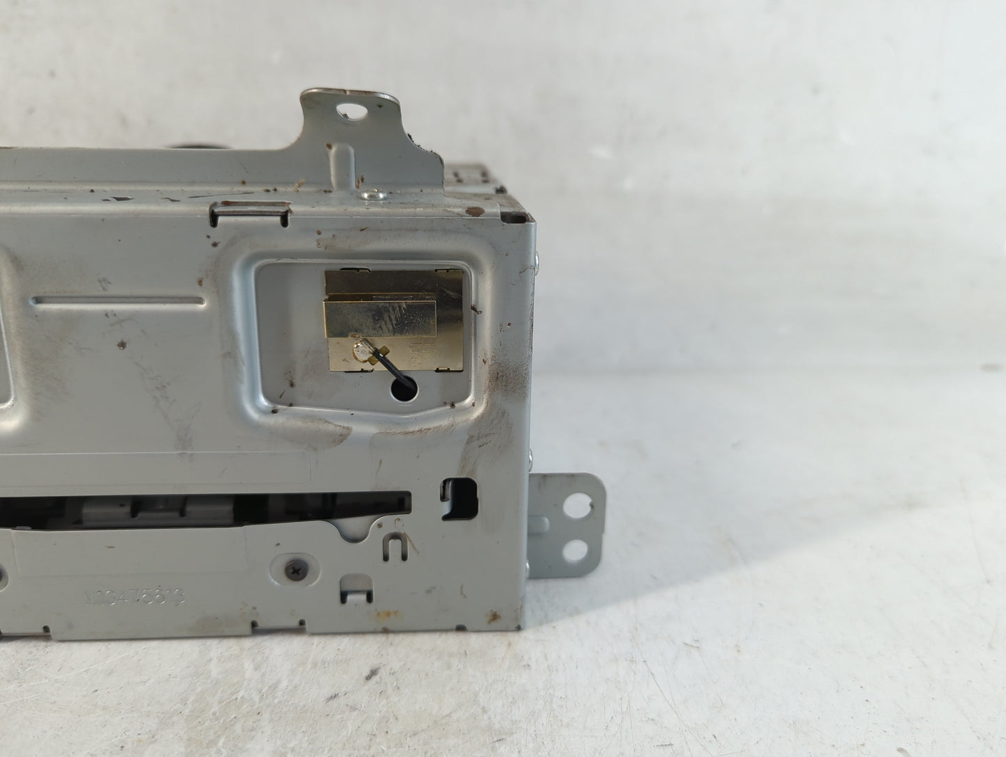 2013 Buick Verano Radio AM FM Cd Player Receiver Replacement P/N:22992934 Fits OEM Used Auto Parts - Oemusedautoparts1.com