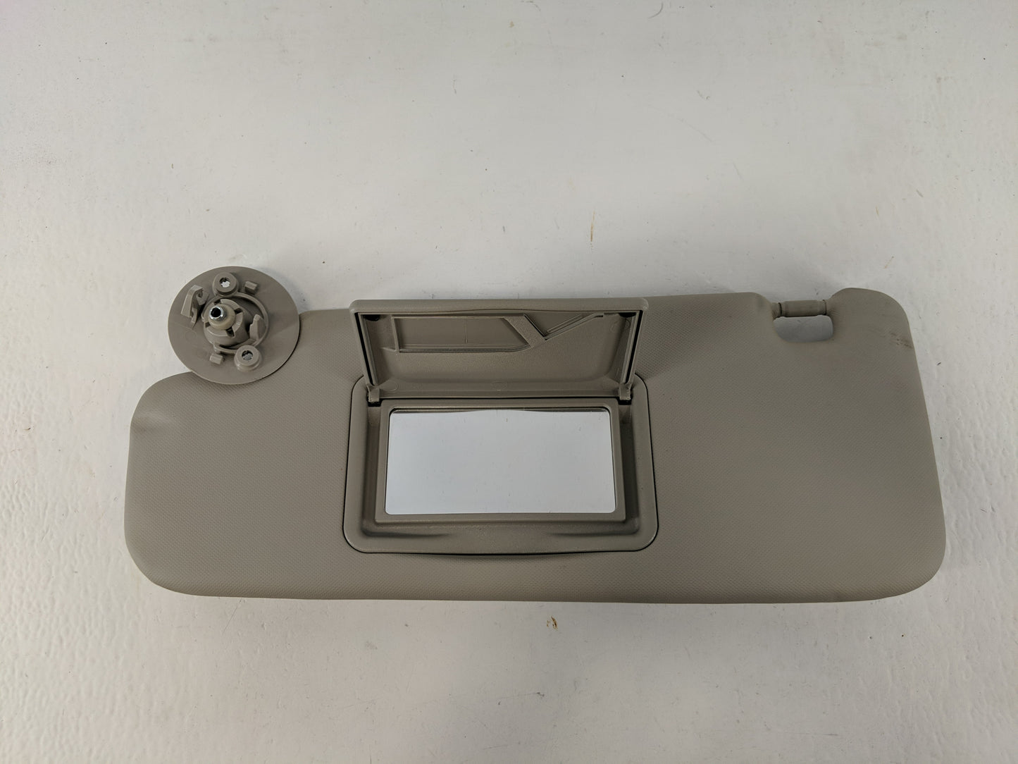 2012-2017 Buick Verano Sun Visor Shade Replacement Passenger Right Mirror Fits Fits 2012 2013 2014 2015 2016 2017 OEM Used A