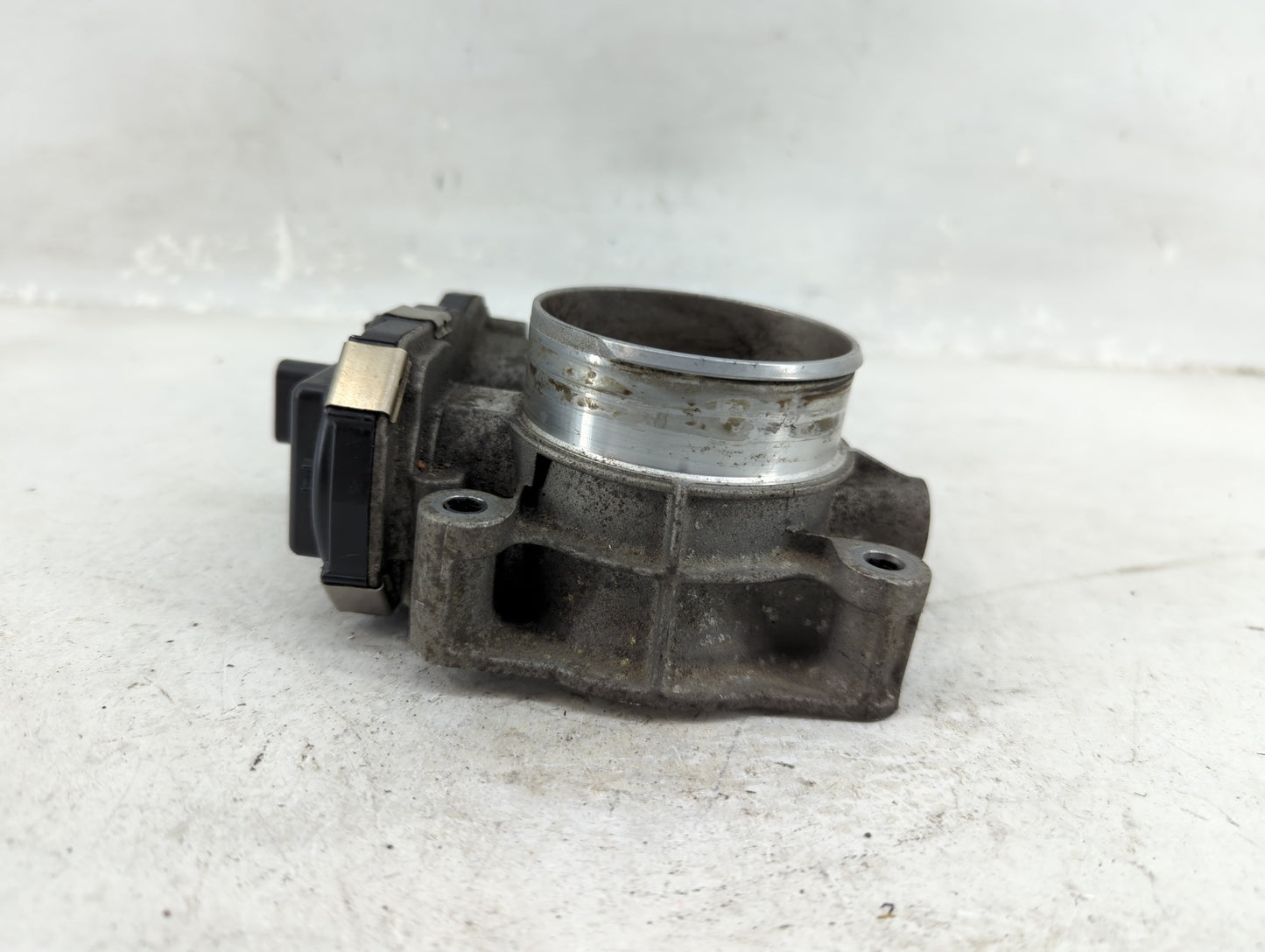 2012-2015 Buick Verano Throttle Body Fits Fits 2012 2013 2014 2015 OEM Used Auto Parts - Oemusedautoparts1.com