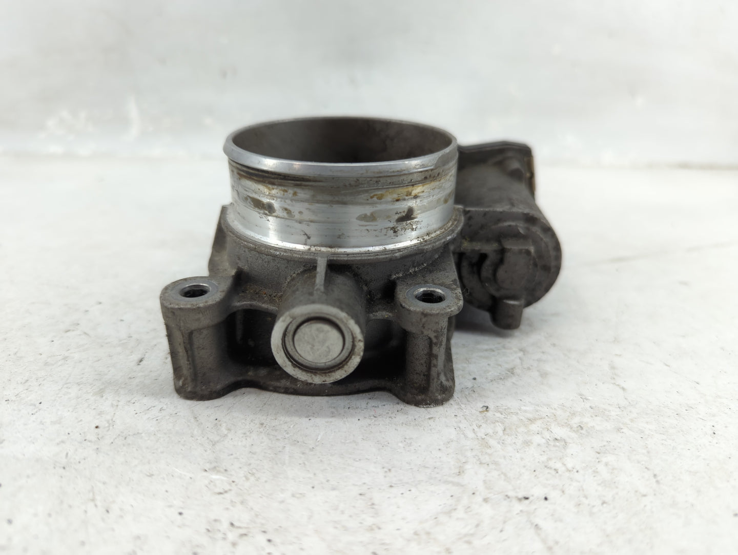 2012-2015 Buick Verano Throttle Body Fits Fits 2012 2013 2014 2015 OEM Used Auto Parts - Oemusedautoparts1.com