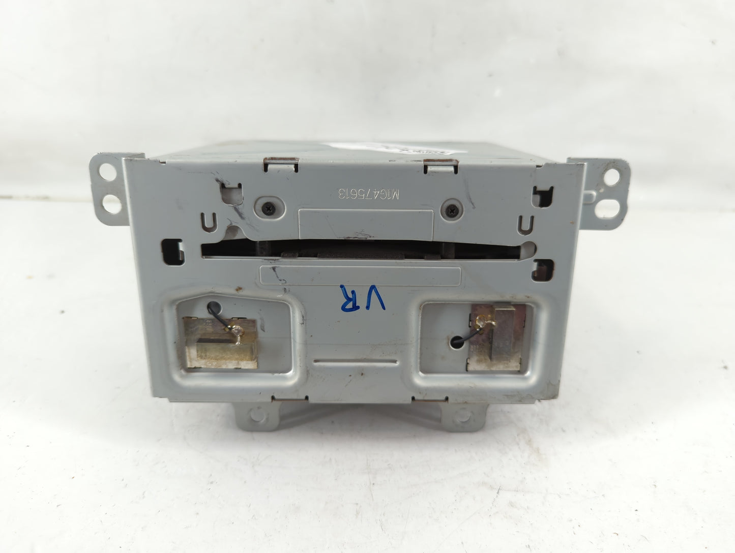 2013 Buick Verano Radio AM FM Cd Player Receiver Replacement P/N:22979837 Fits OEM Used Auto Parts - Oemusedautoparts1.com