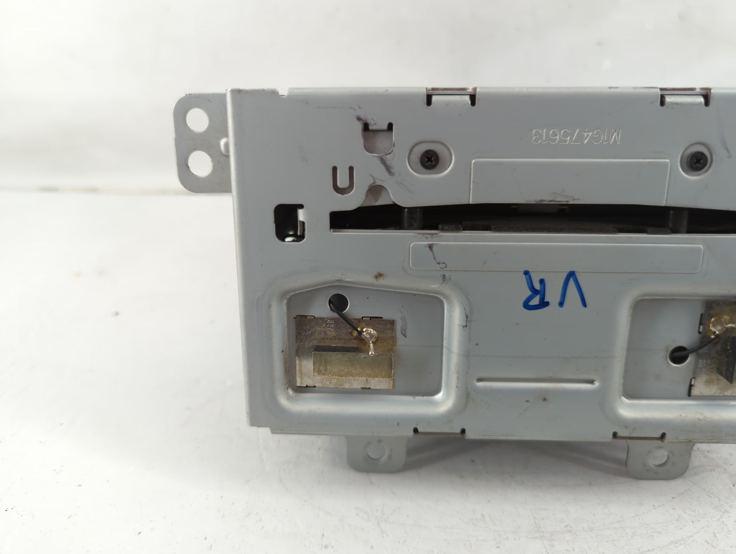 2013 Buick Verano Radio AM FM Cd Player Receiver Replacement P/N:22979837 Fits OEM Used Auto Parts - Oemusedautoparts1.com