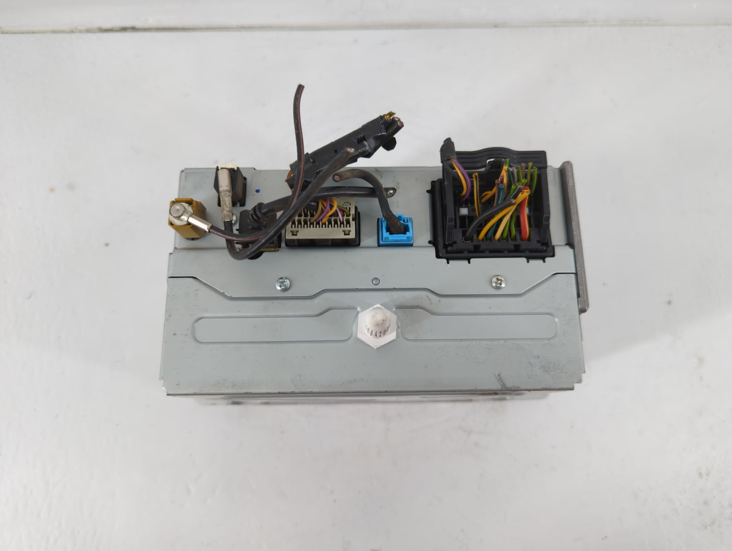 2013 Buick Verano Radio AM FM Cd Player Receiver Replacement P/N:22979837 Fits OEM Used Auto Parts - Oemusedautoparts1.com