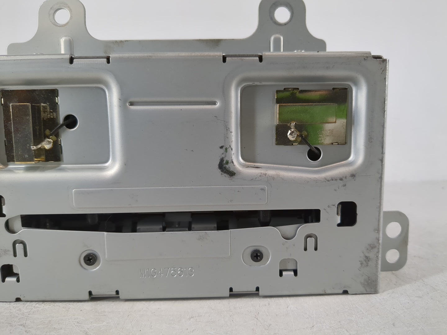 2013 Buick Verano Radio AM FM Cd Player Receiver Replacement P/N:23135481 22965237 Fits OEM Used Auto Parts - Oemusedautopar