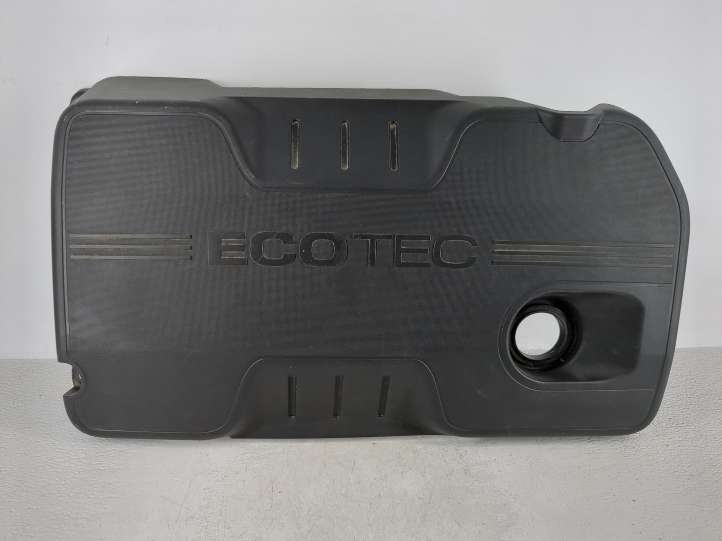 2013 Buick Verano Engine Cover - Oemusedautoparts1.com