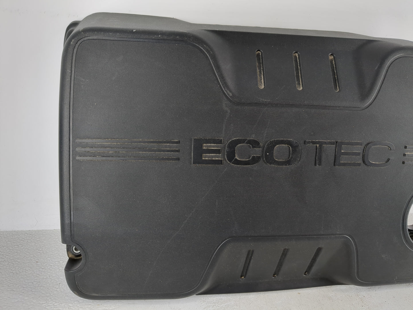 2013 Buick Verano Engine Cover - Oemusedautoparts1.com