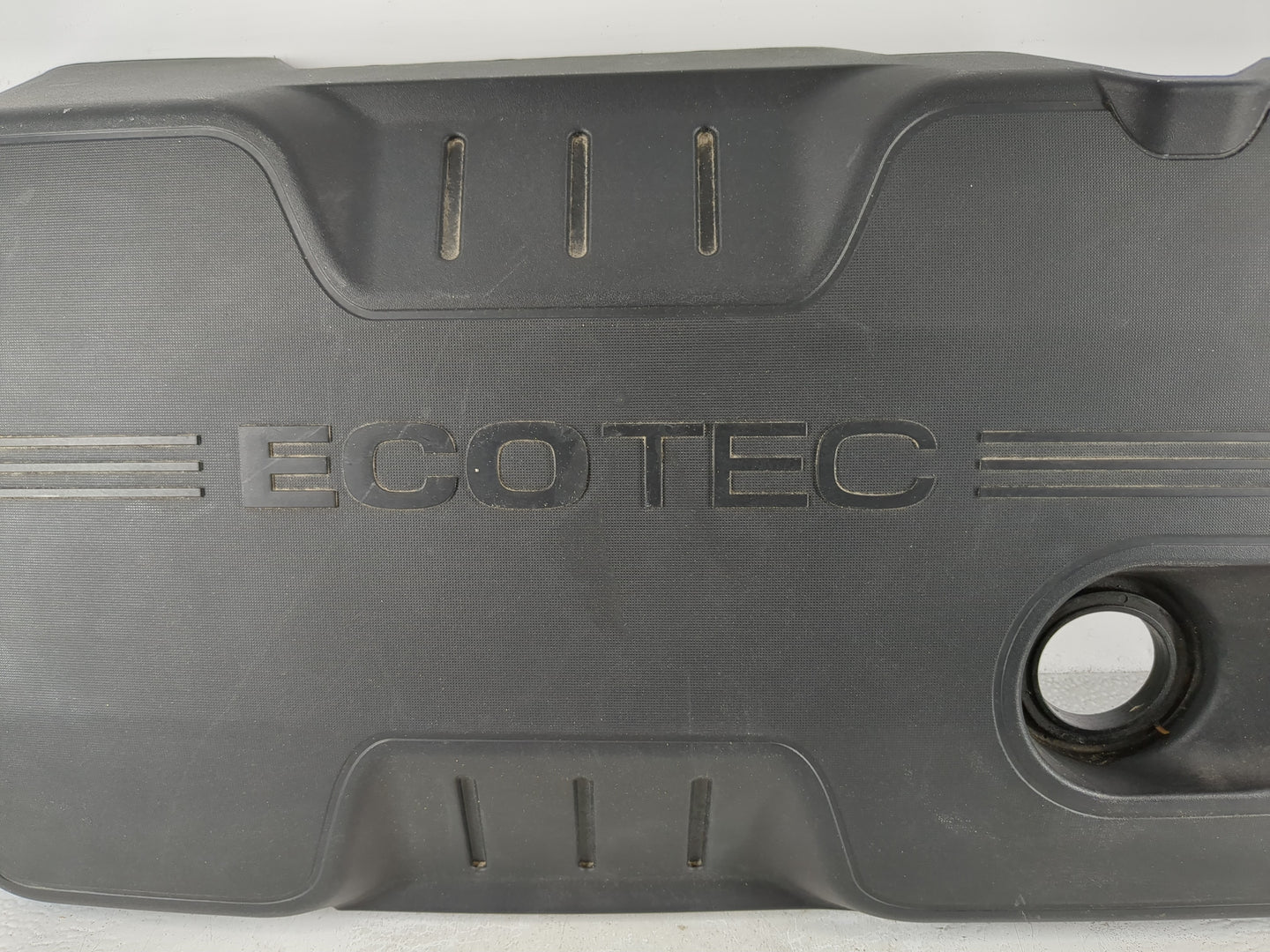 2013 Buick Verano Engine Cover - Oemusedautoparts1.com