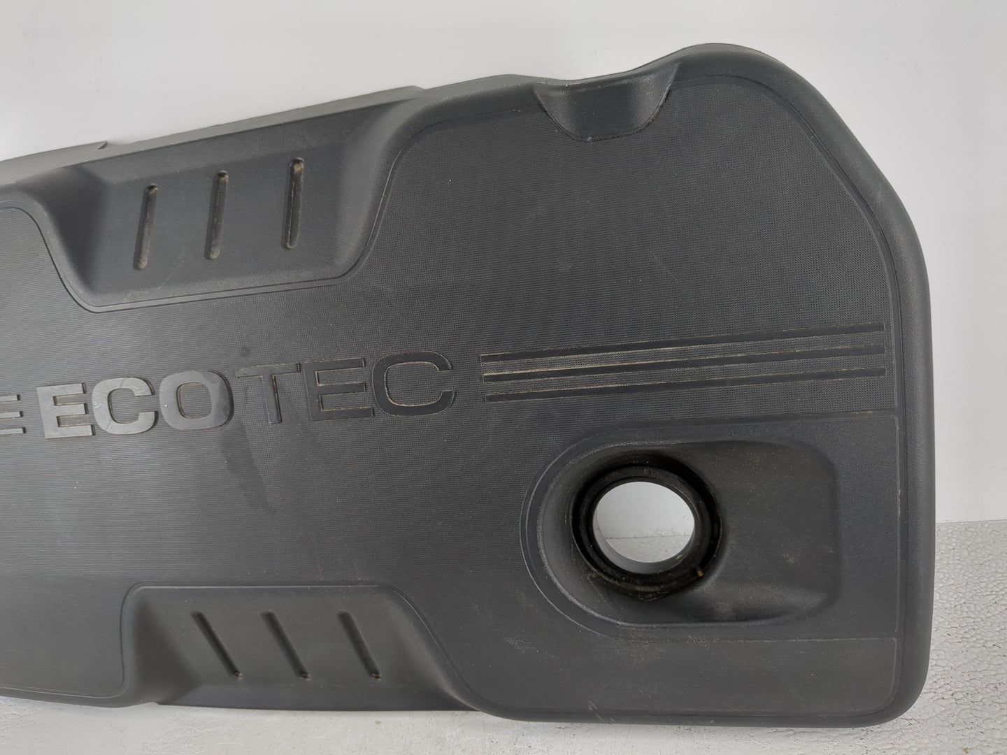 2013 Buick Verano Engine Cover - Oemusedautoparts1.com
