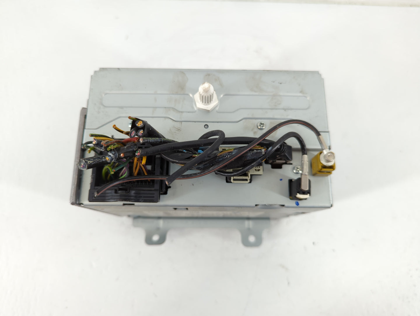 2013 Buick Verano Radio AM FM Cd Player Receiver Replacement P/N:23135481 Fits OEM Used Auto Parts - Oemusedautoparts1.com