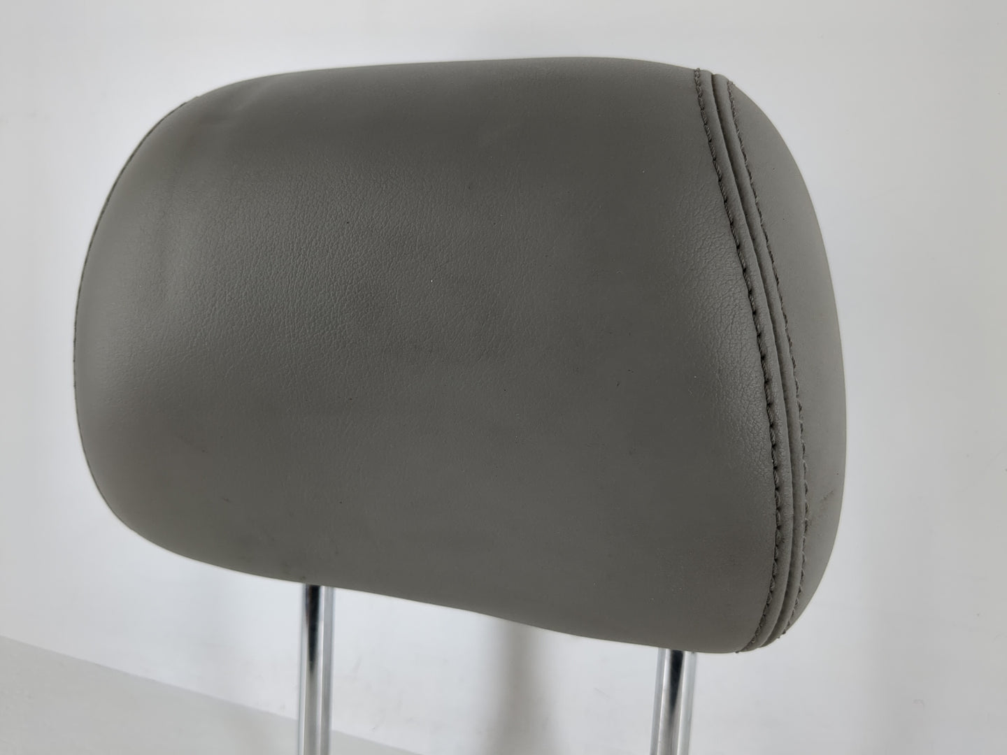 2012-2013 Buick Verano Headrest Head Rest Front Driver Passenger Seat Fits Fits 2012 2013 OEM Used Auto Parts - Oemusedautop